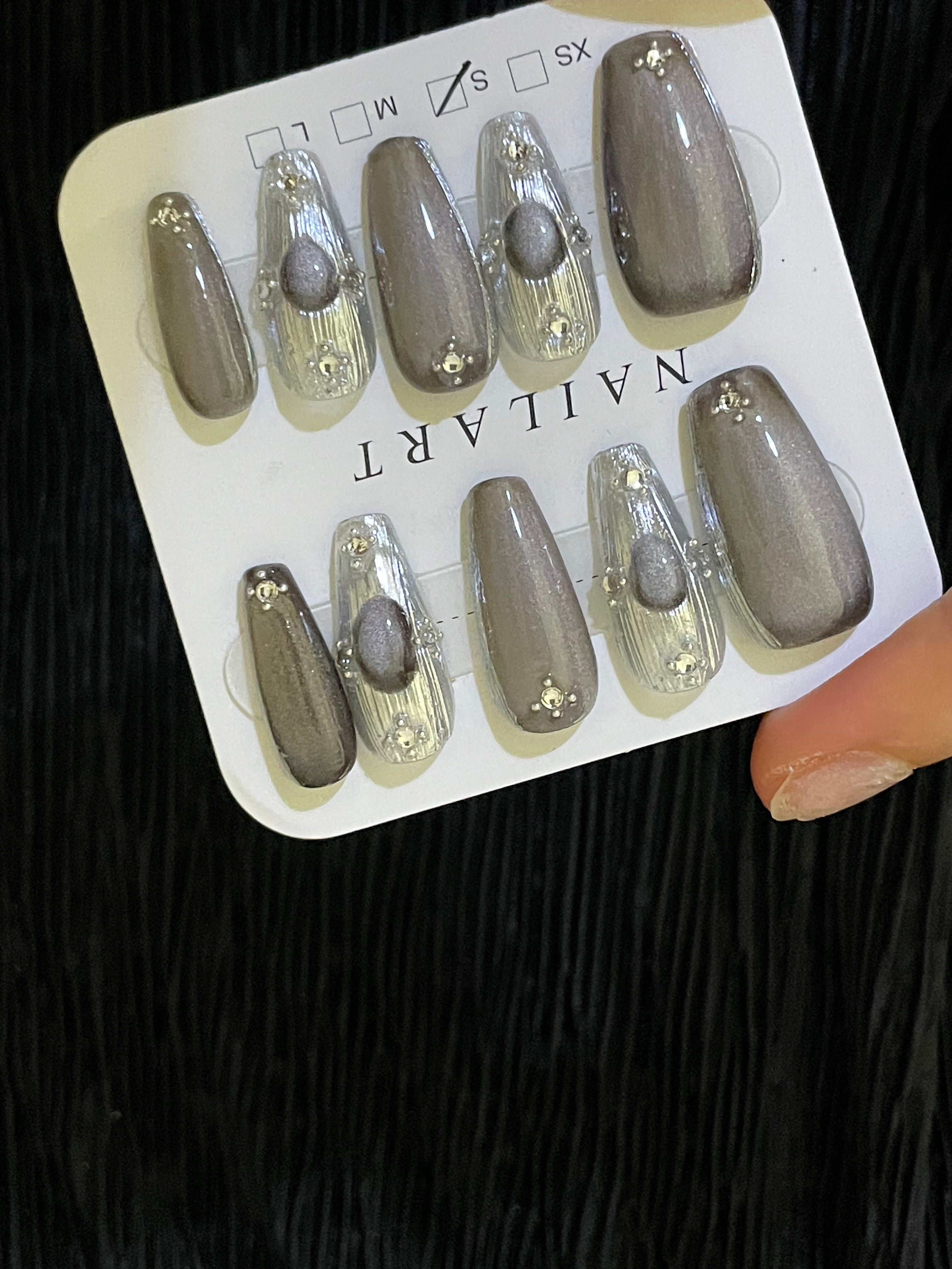 press‑on nail