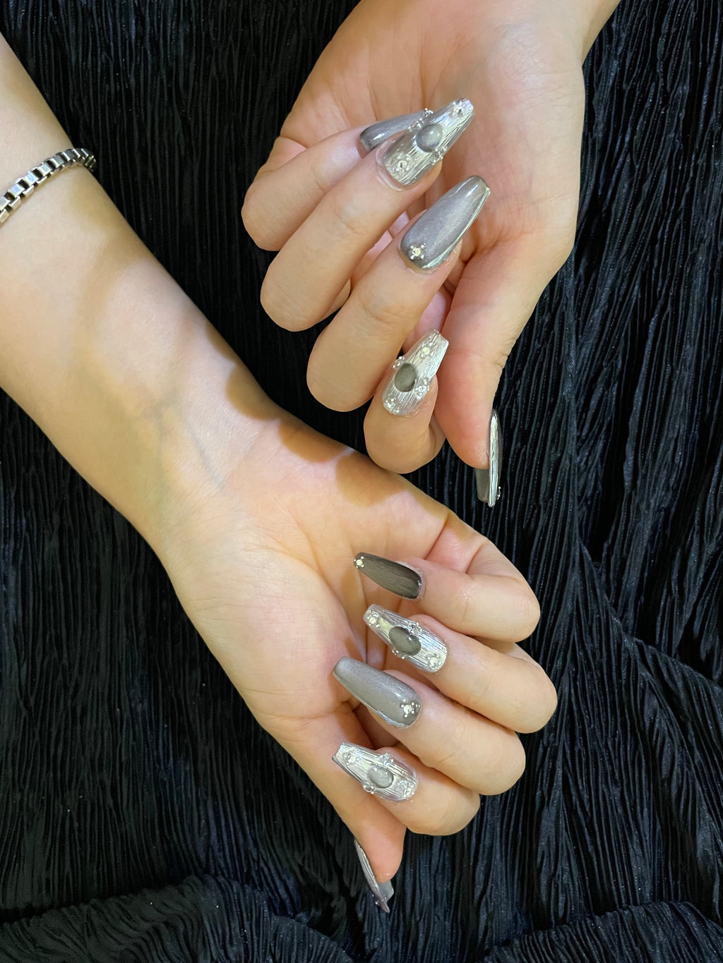 press‑on nail